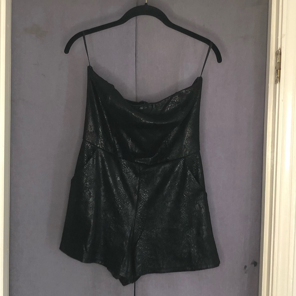 Black strapless shake skin romper